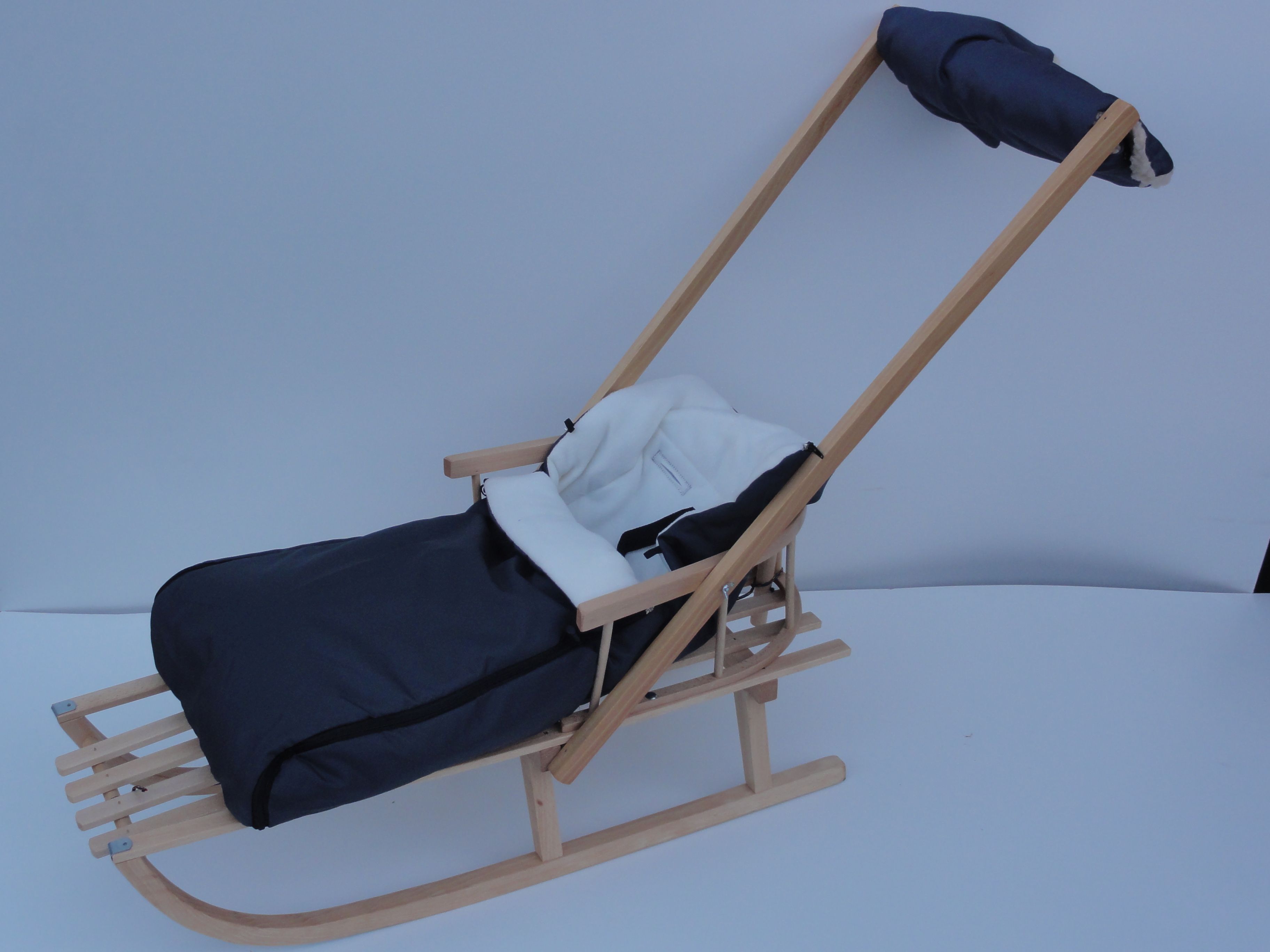 Sled made of wood Nr S-002